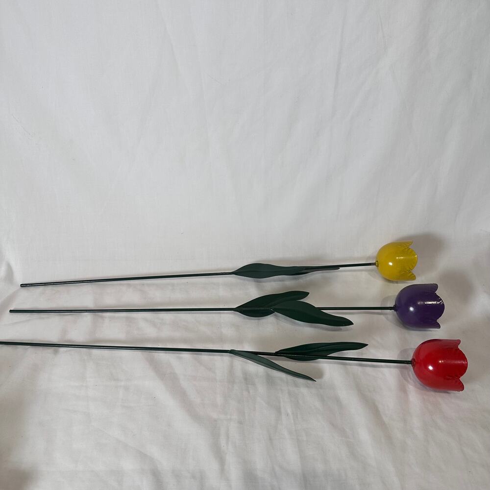Metal Tulip Stem Tea light holder Set of 3 Yellow Purple Red 20" Garden Stake